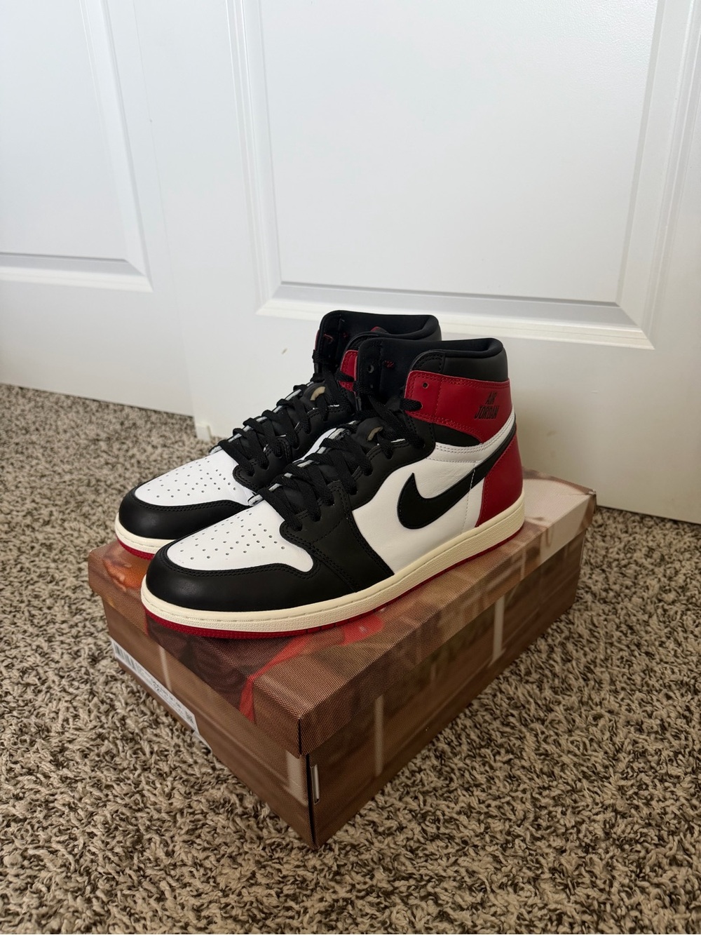NIB air Jordan 1 retro high OG black toe reimagined